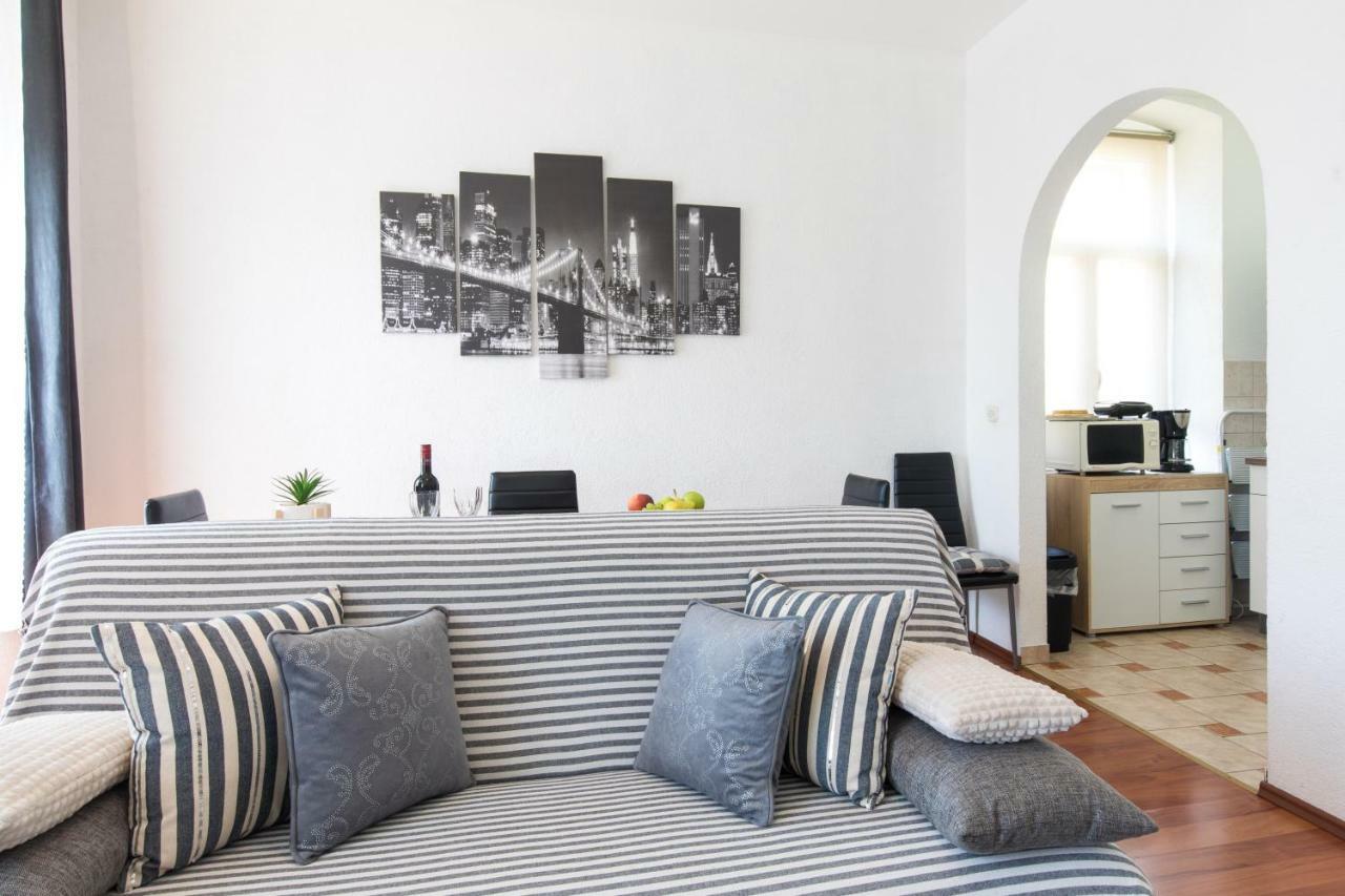 Apartment Tessa Риека Экстерьер фото