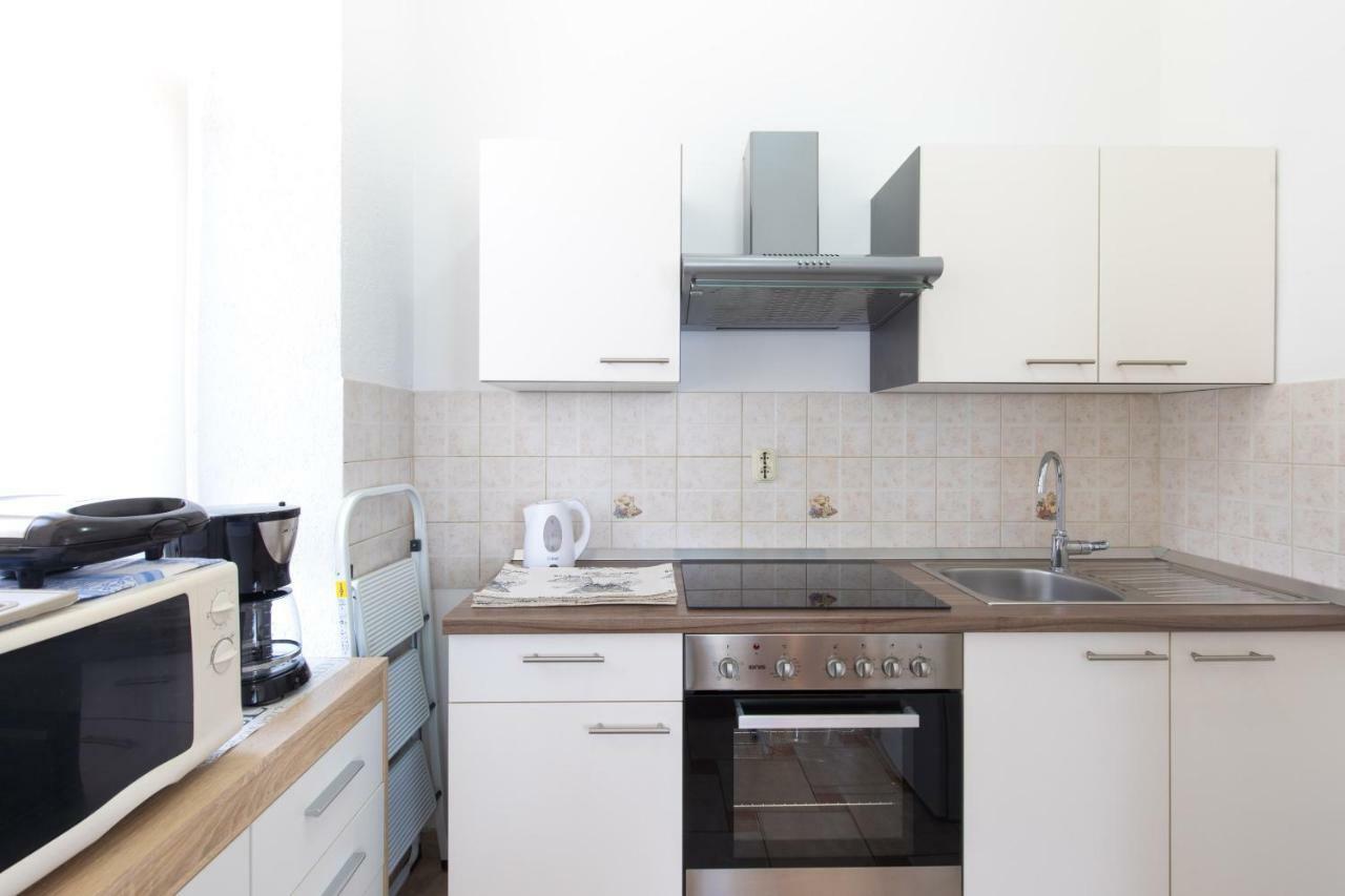 Apartment Tessa Риека Экстерьер фото